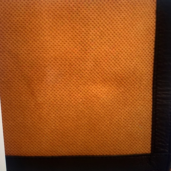 Clare . V Simple Leather Tote
CLARE V. - Picture 14 of 14